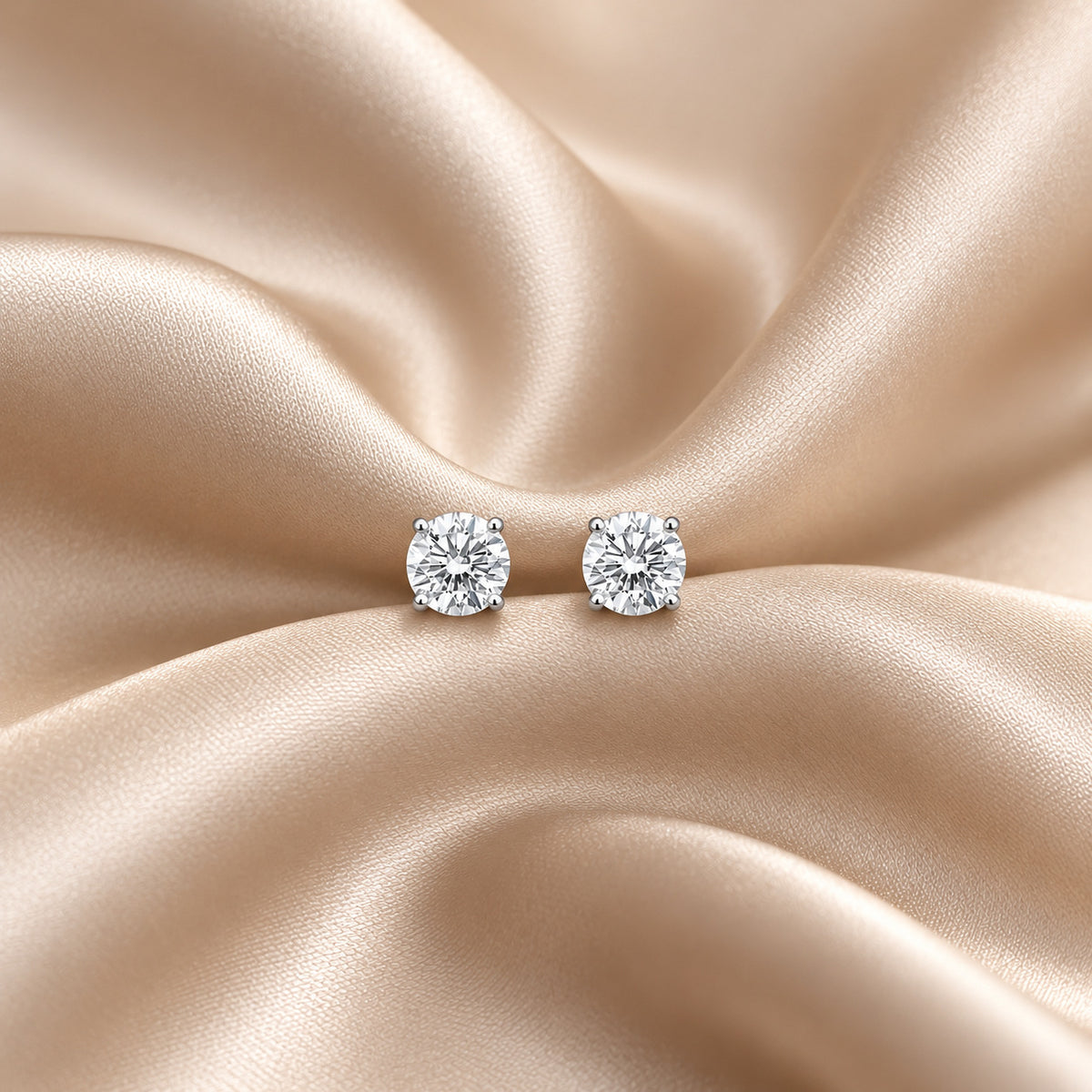 Ivaana Round Cut 1.00ct Moissanite Stud Earrings