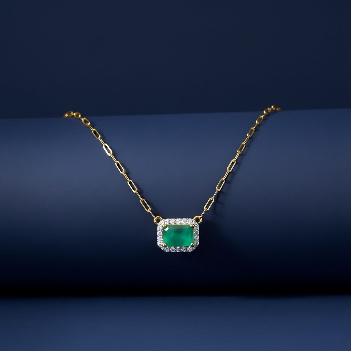 The Emerald Link Necklace