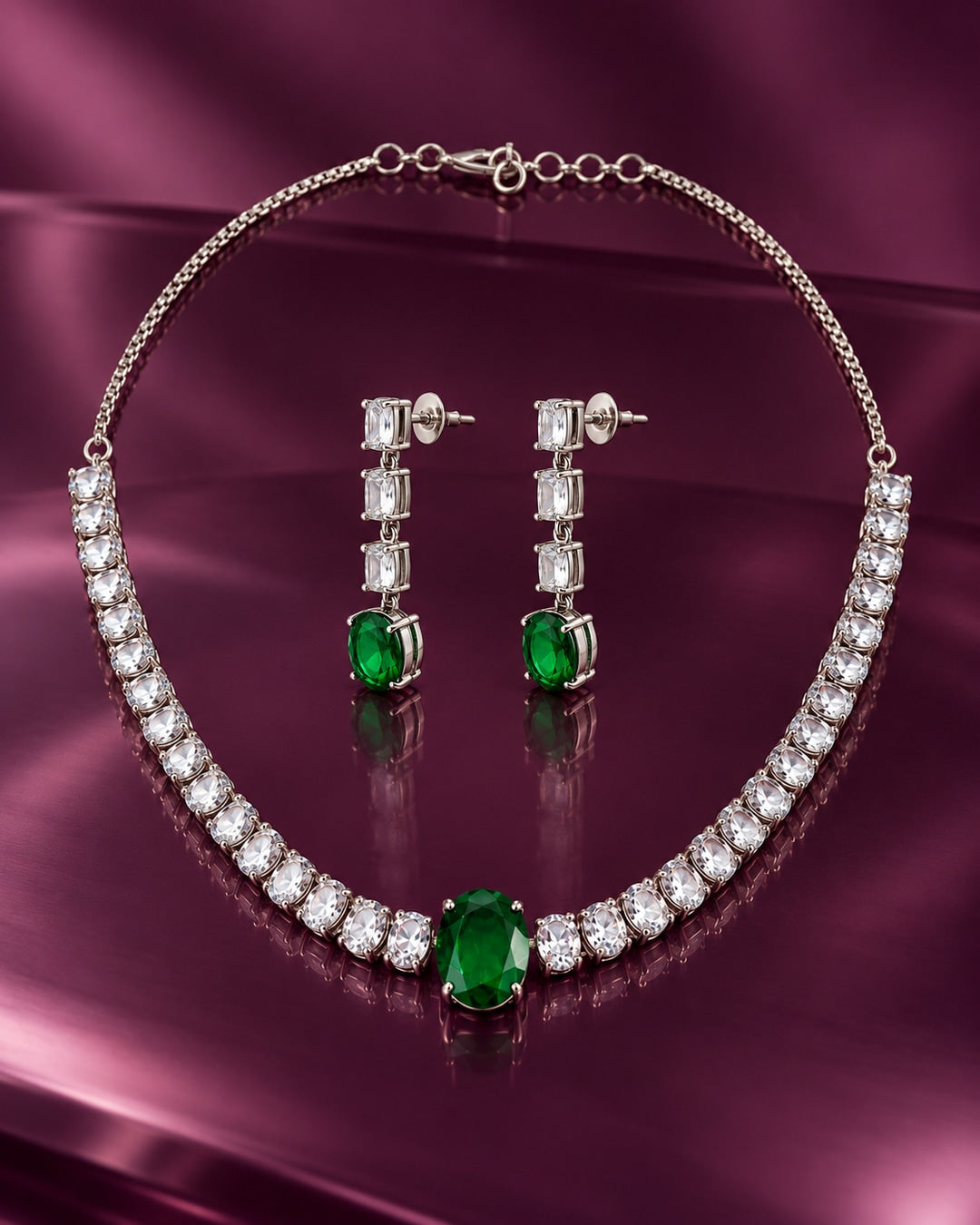 Panna Solitaire Necklace
