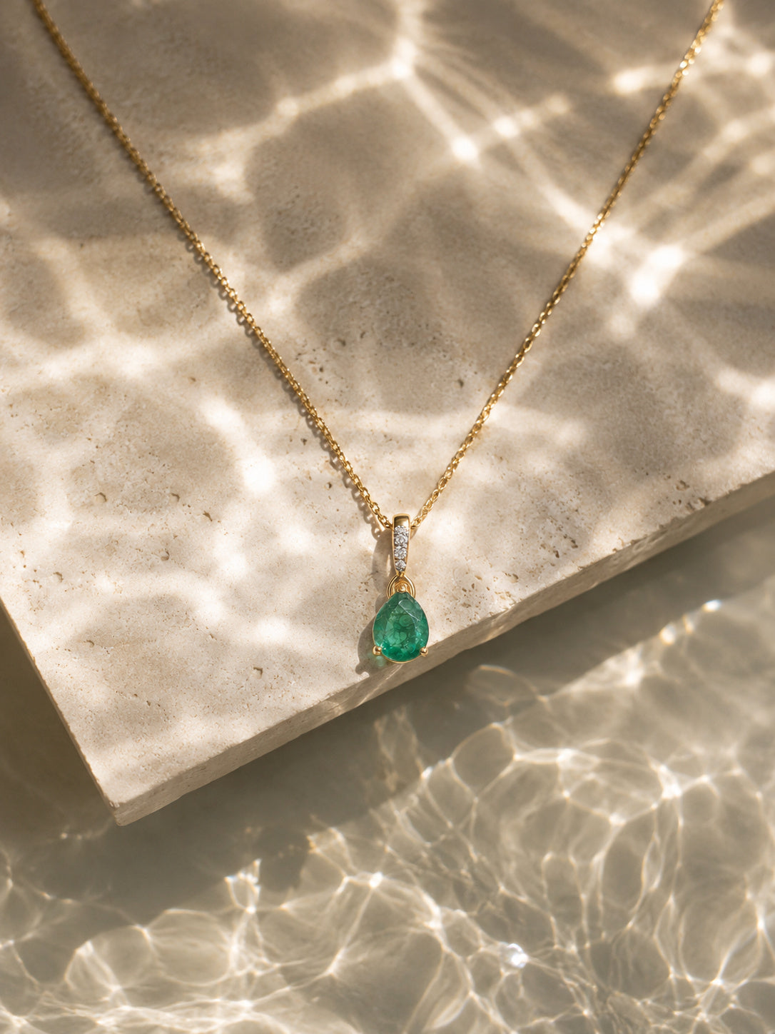 Emerald Fizz Green Gemstone Silver Pendant