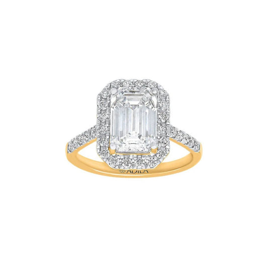 The Regal Emerald Moissanite Ring